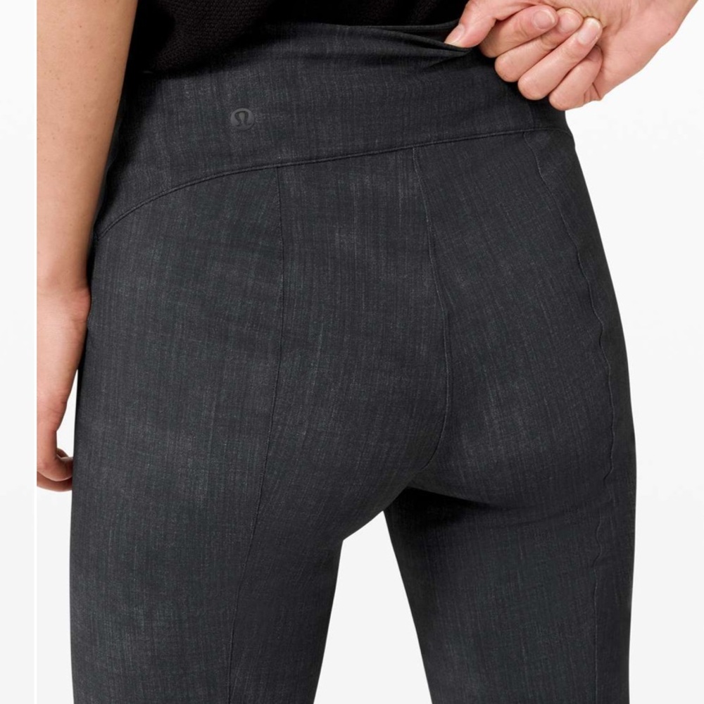 lululemon athletica HR pant in navy